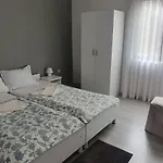 Nikola Rule Ostojic Bed & Breakfast