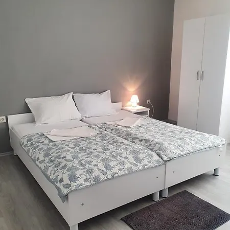 Rooms Nikola Rule Ostojic 4*