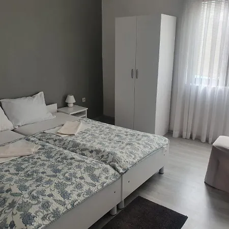 Nikola Rule Ostojic فندق مبيت وإفطار