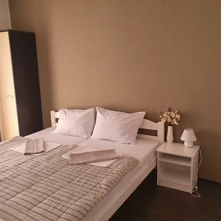 Bed & Breakfast Rooms Nikola Rule Ostojic *